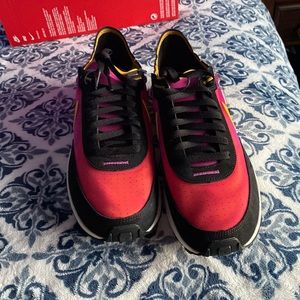 Nike waffle one - size 11